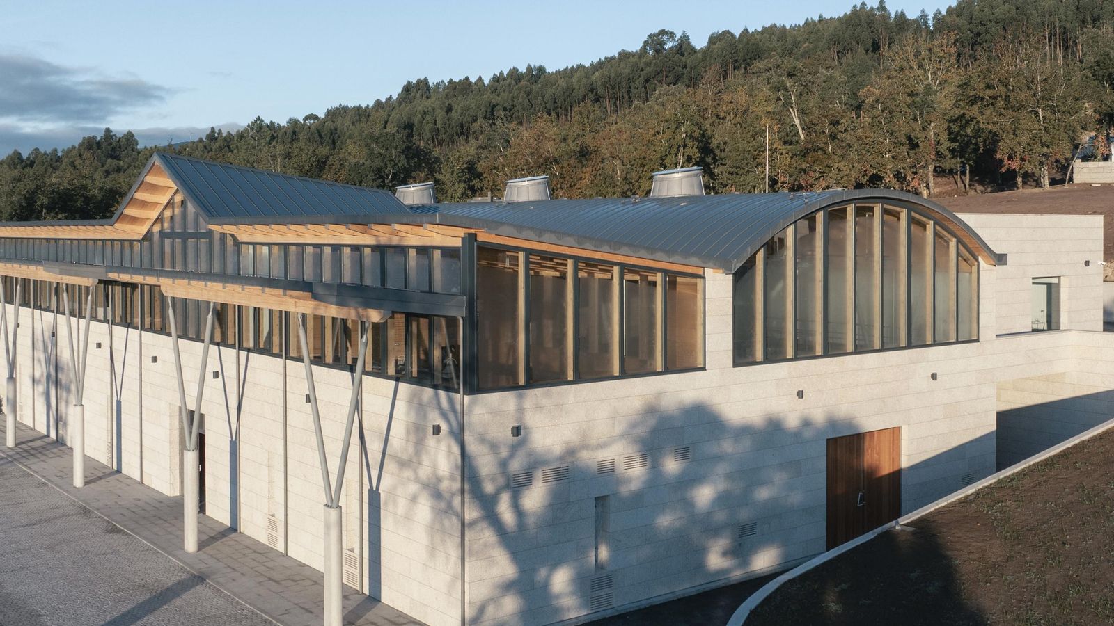 La bodega se construyó en O Perdigón, en la parroquia crecentense de Albeos.