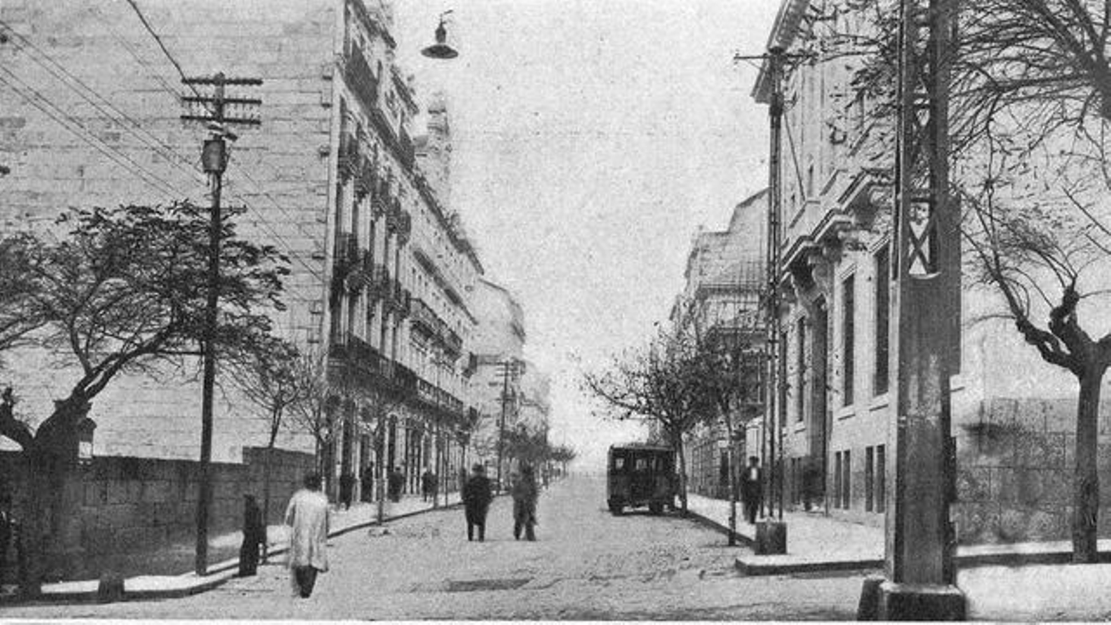 La moderna avenida de Fermín y Galán, de 1932.