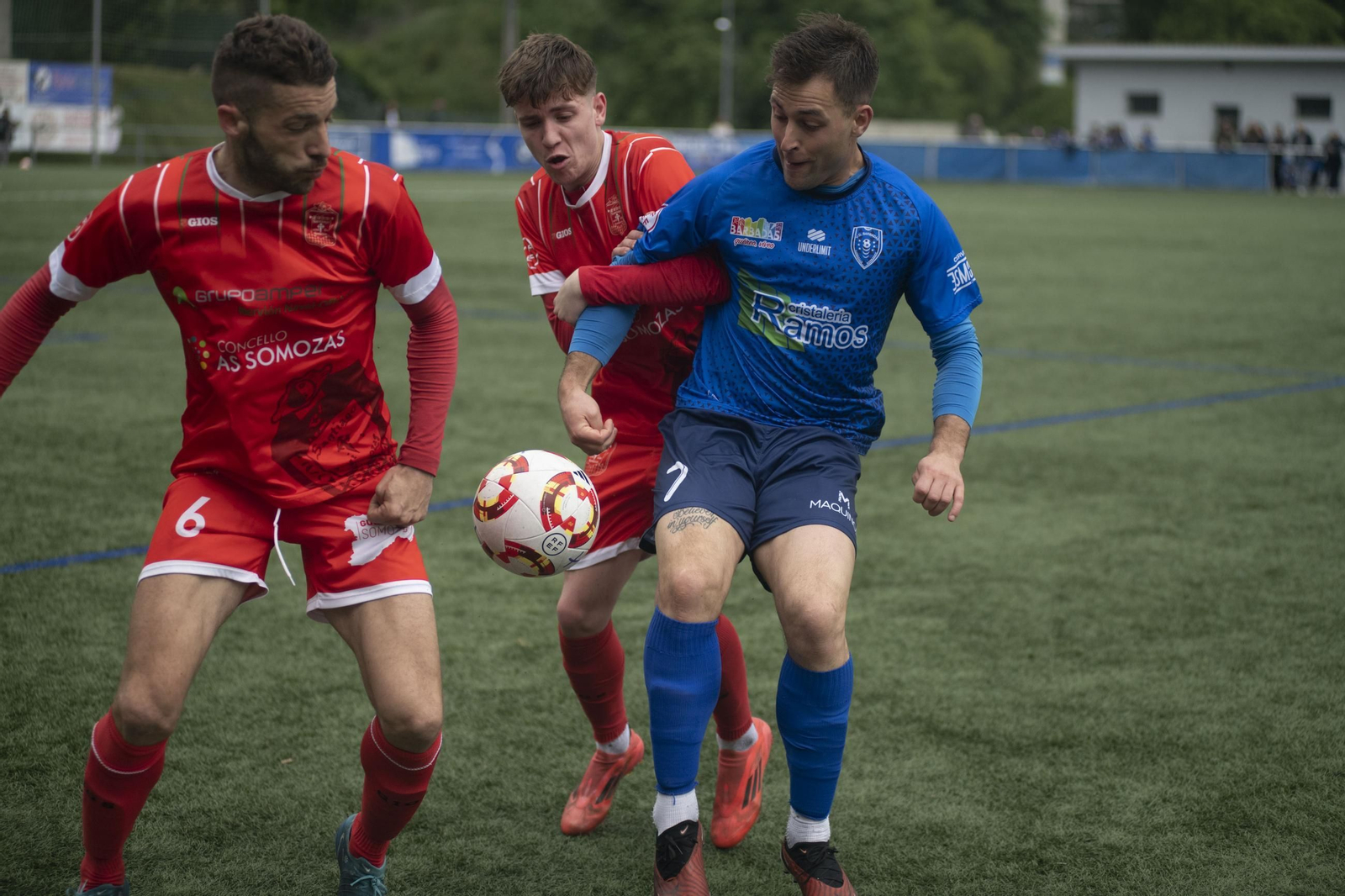 Galería | Victoria para el Barbadás que tendrá que esperar