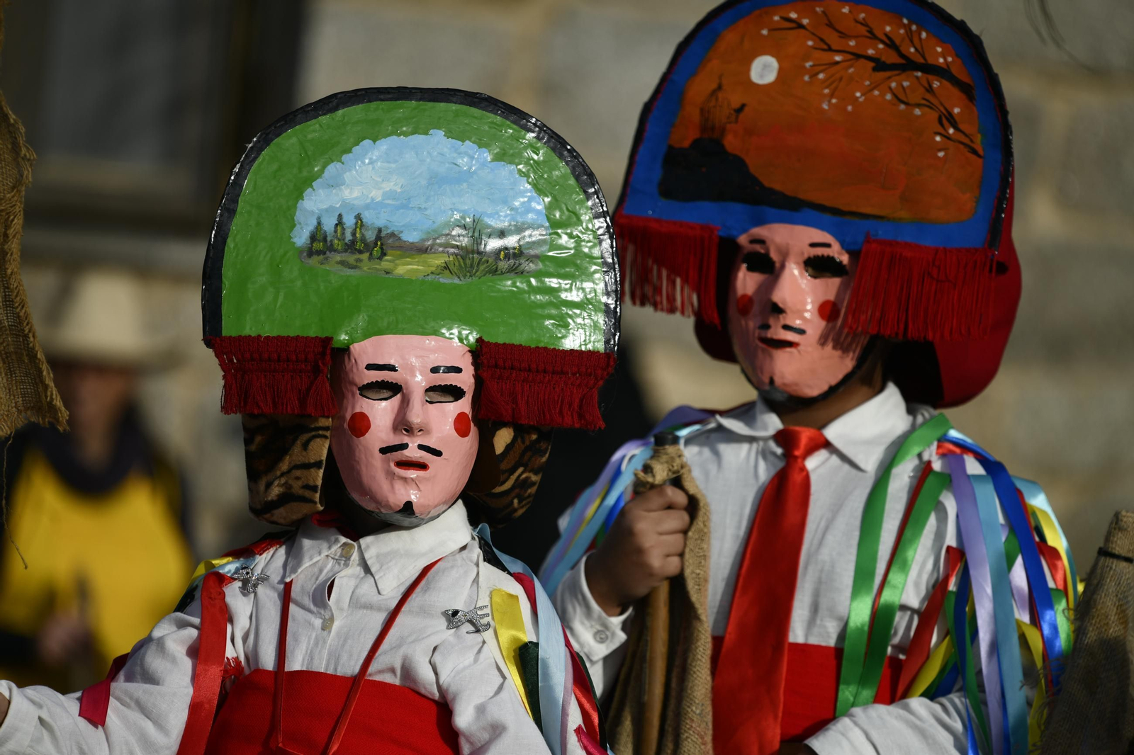 Galería | El desfile de los chocalleiros por Vilardevós, el Entroido en fotos