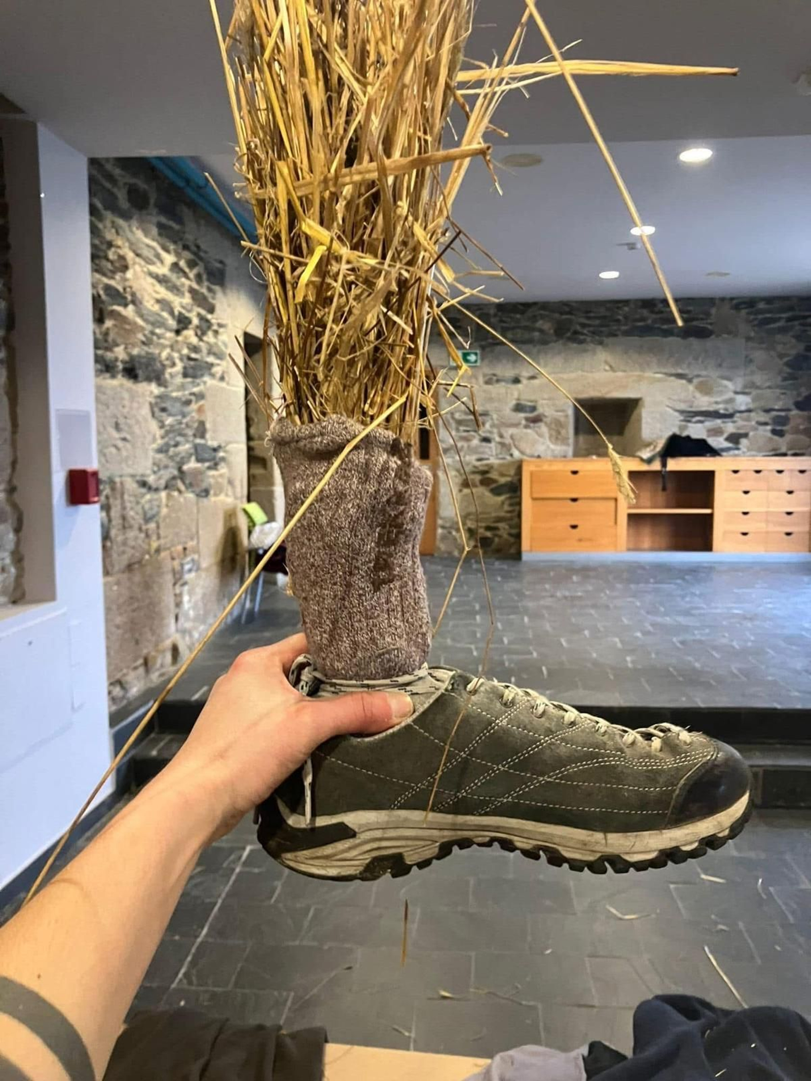 Galería |  A Gudiña crea de nuevo sus  figuras del Entroido