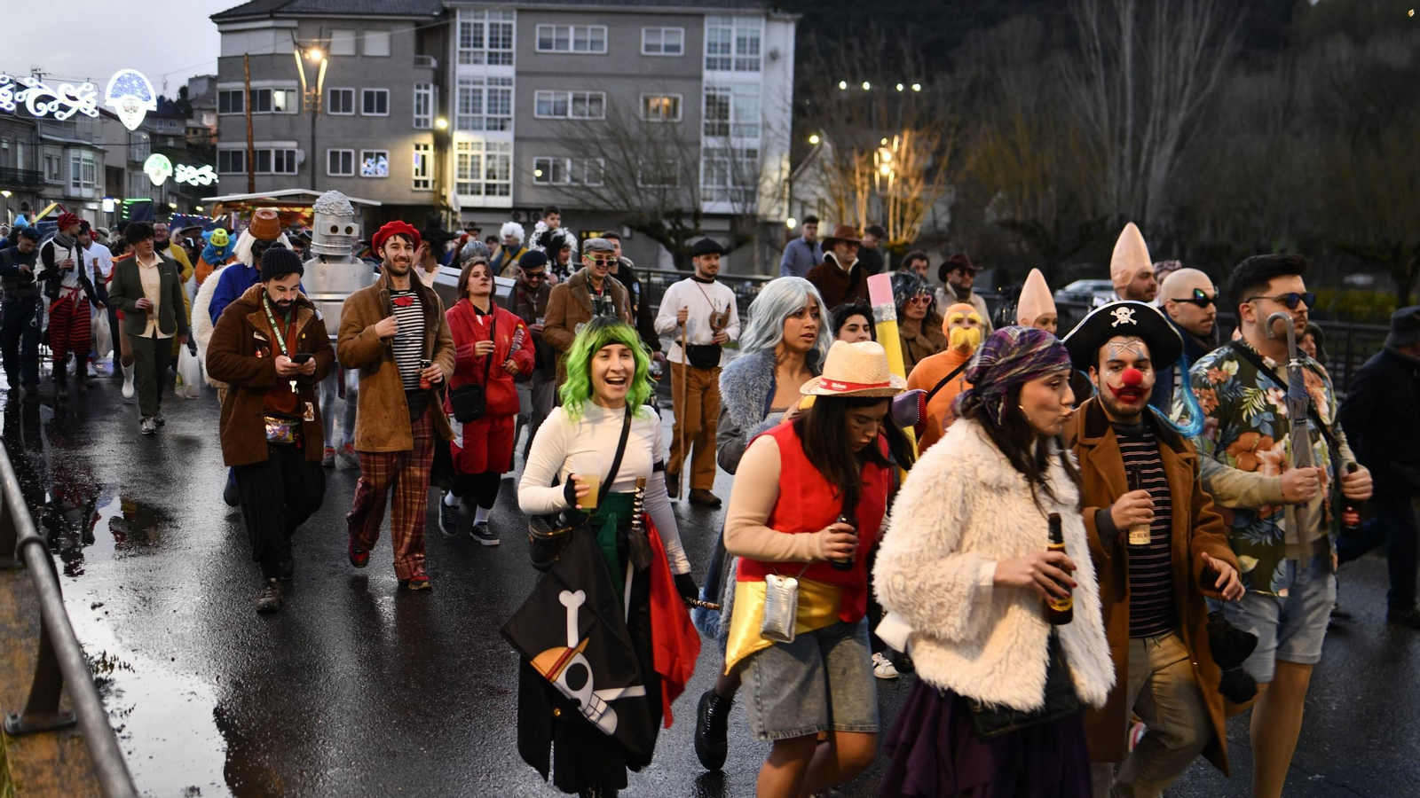 Como siga chovendo, os entroideiros quizais teñan que cruzar o Támega a nado.