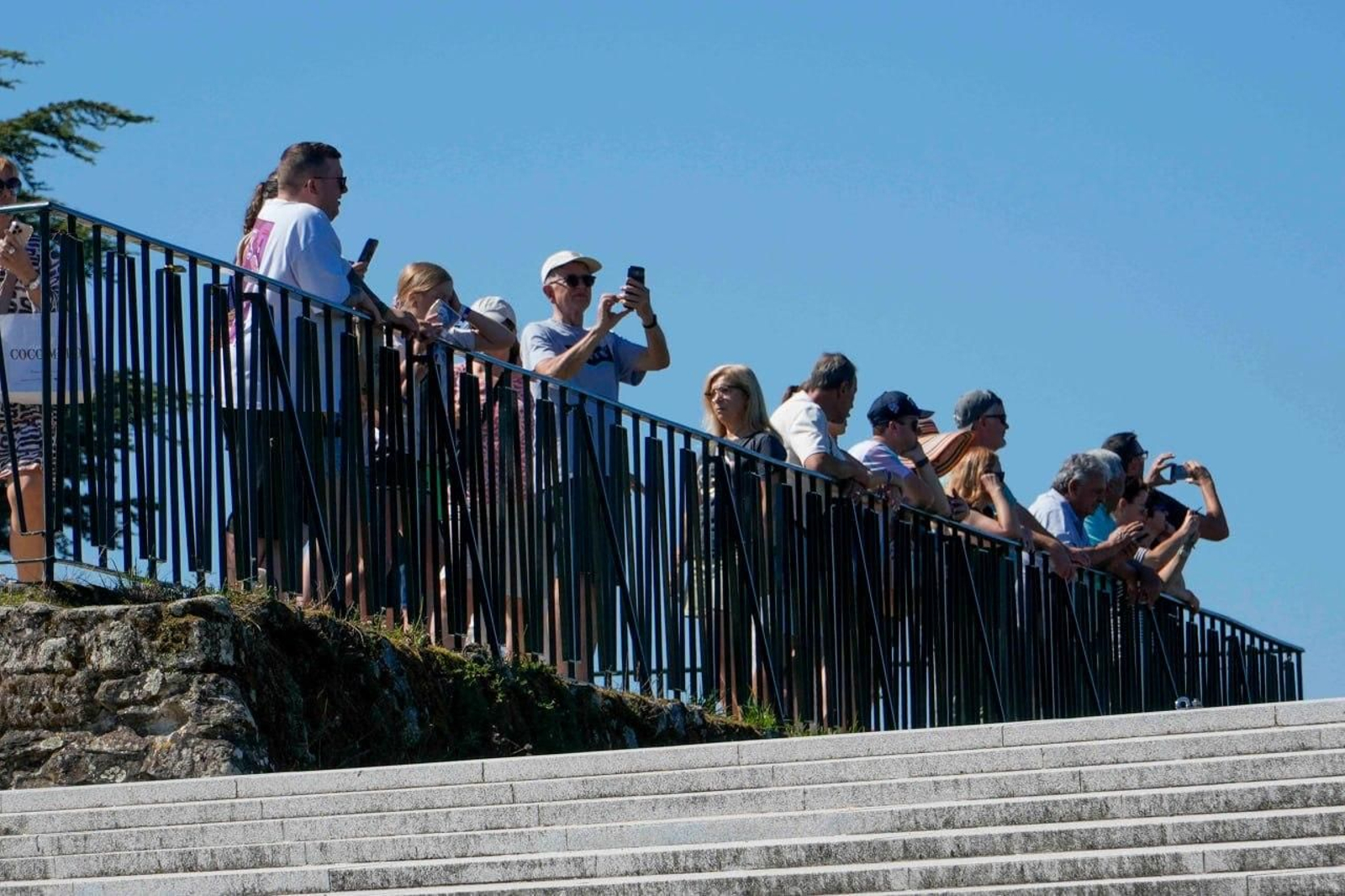 Galería | Vigo se llena de cruceristas en una jornada histórica