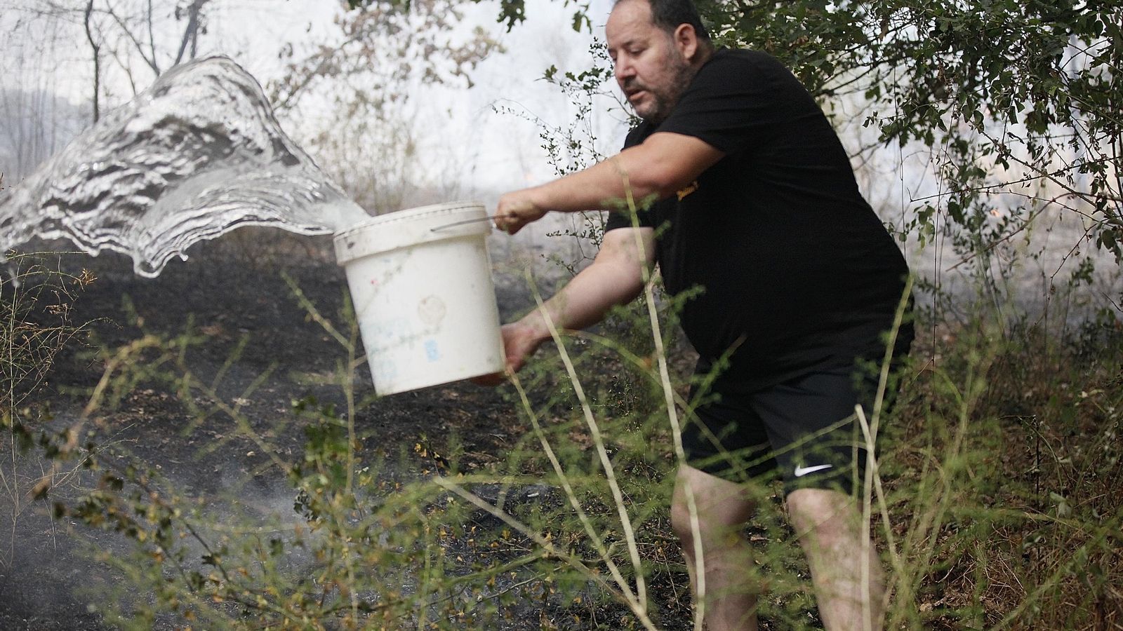 Galería | El fuego rodea Ourense