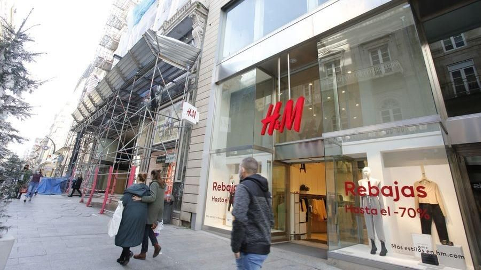 La multinacional sueca lleva en la calle del Príncipe cerca de 15 años en un edificio de varias plantas, que abandonará a lo largo de este año.