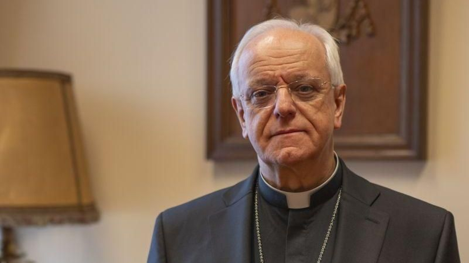 Monseñor Lemos, en su despacho del Obispado.