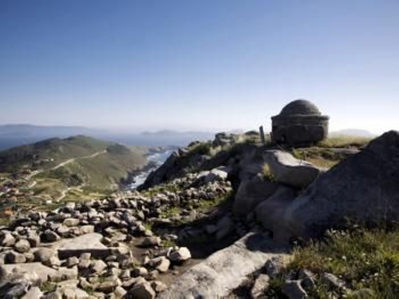 El Monte do Facho, en Hío, es un mirador excepcional sobre las rías de Vigo y Pontevedra.