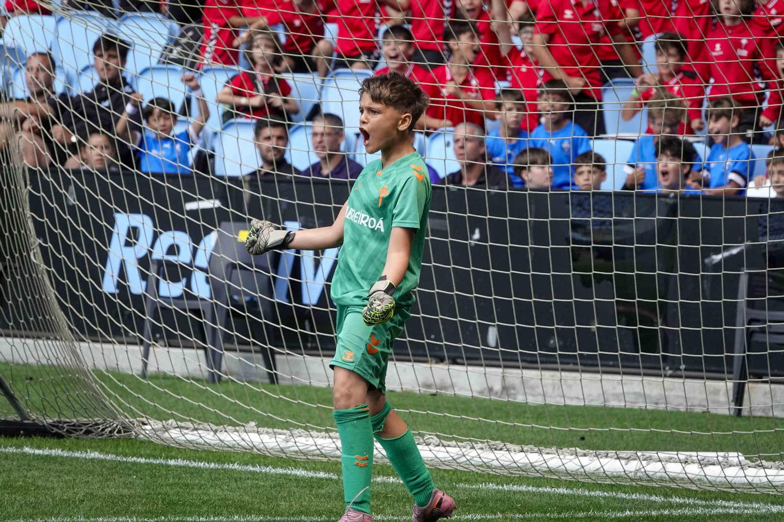 Galería | Balaídos despide la Vigo Cup con el acto de clausura y entrega de medallas