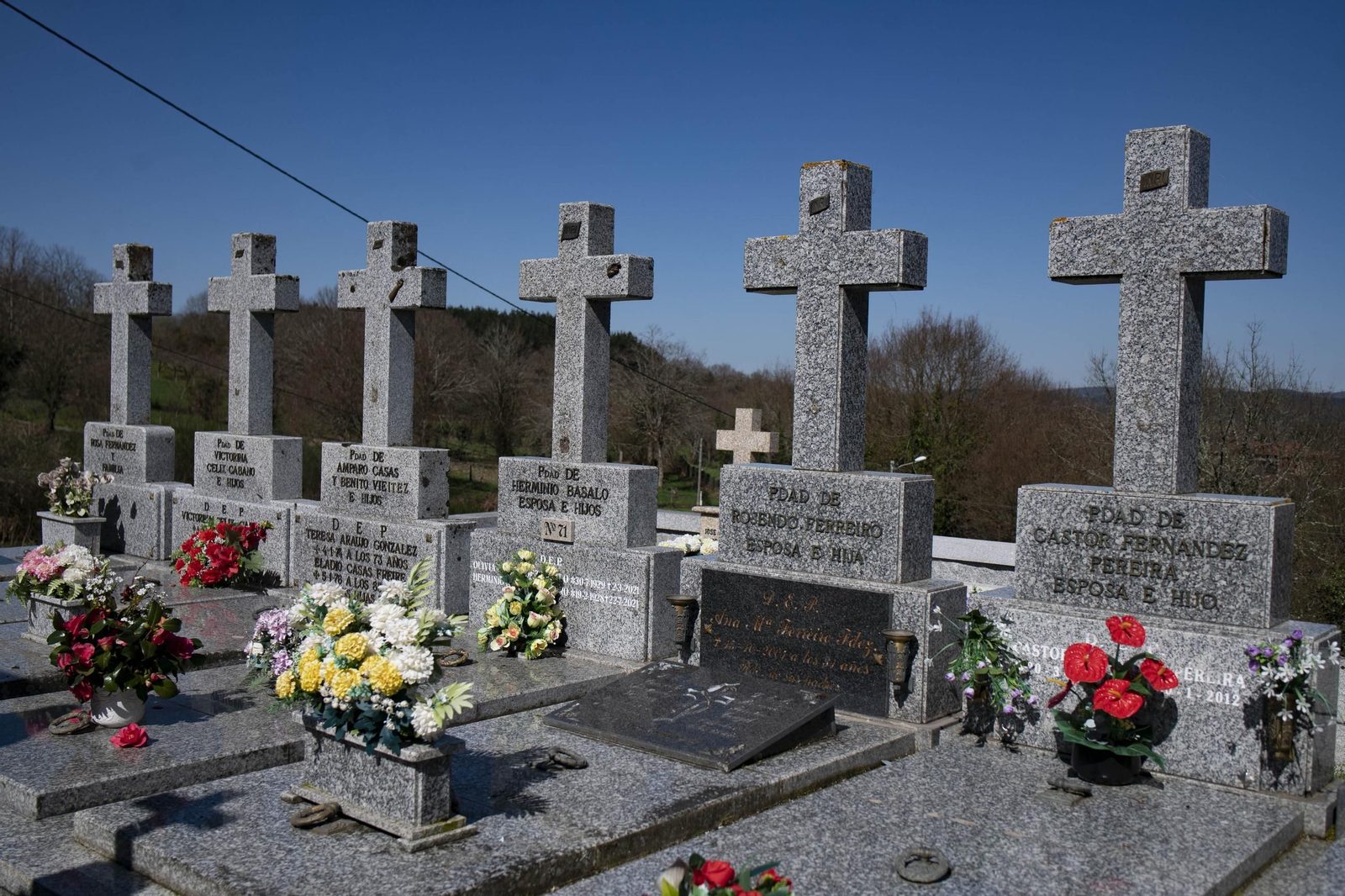 Galería | Así se encuentran los cementerios de Ourense tras ser saqueados