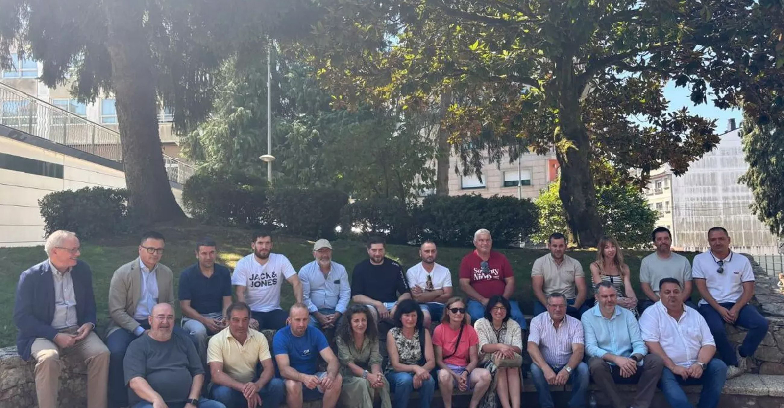 Encuentro del conselleiro de Emprego con el sector ganadero de Ordes