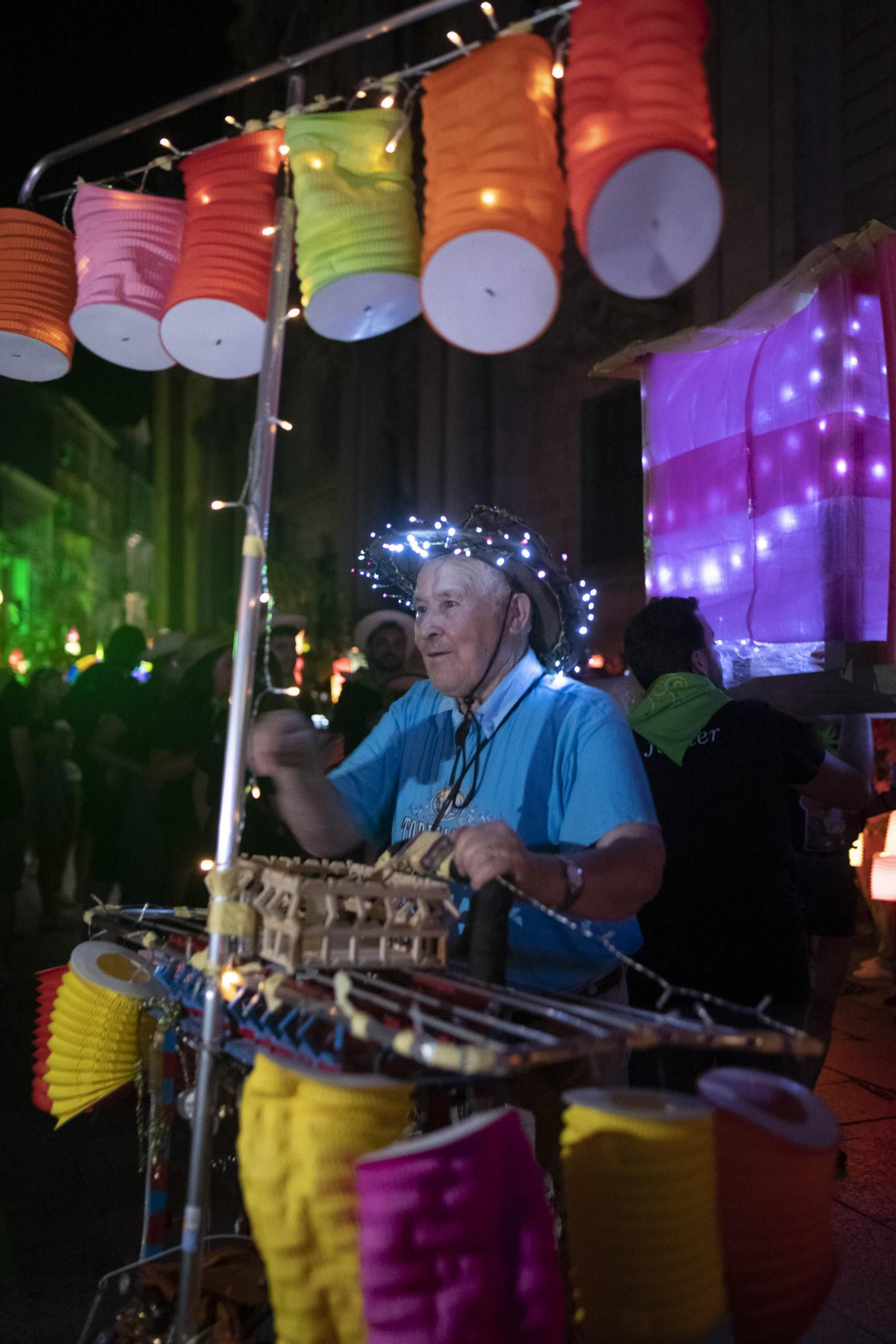 Galería | Celanova vuelve a disfrutar bajo la luz de los faroles durante A Ramallosa