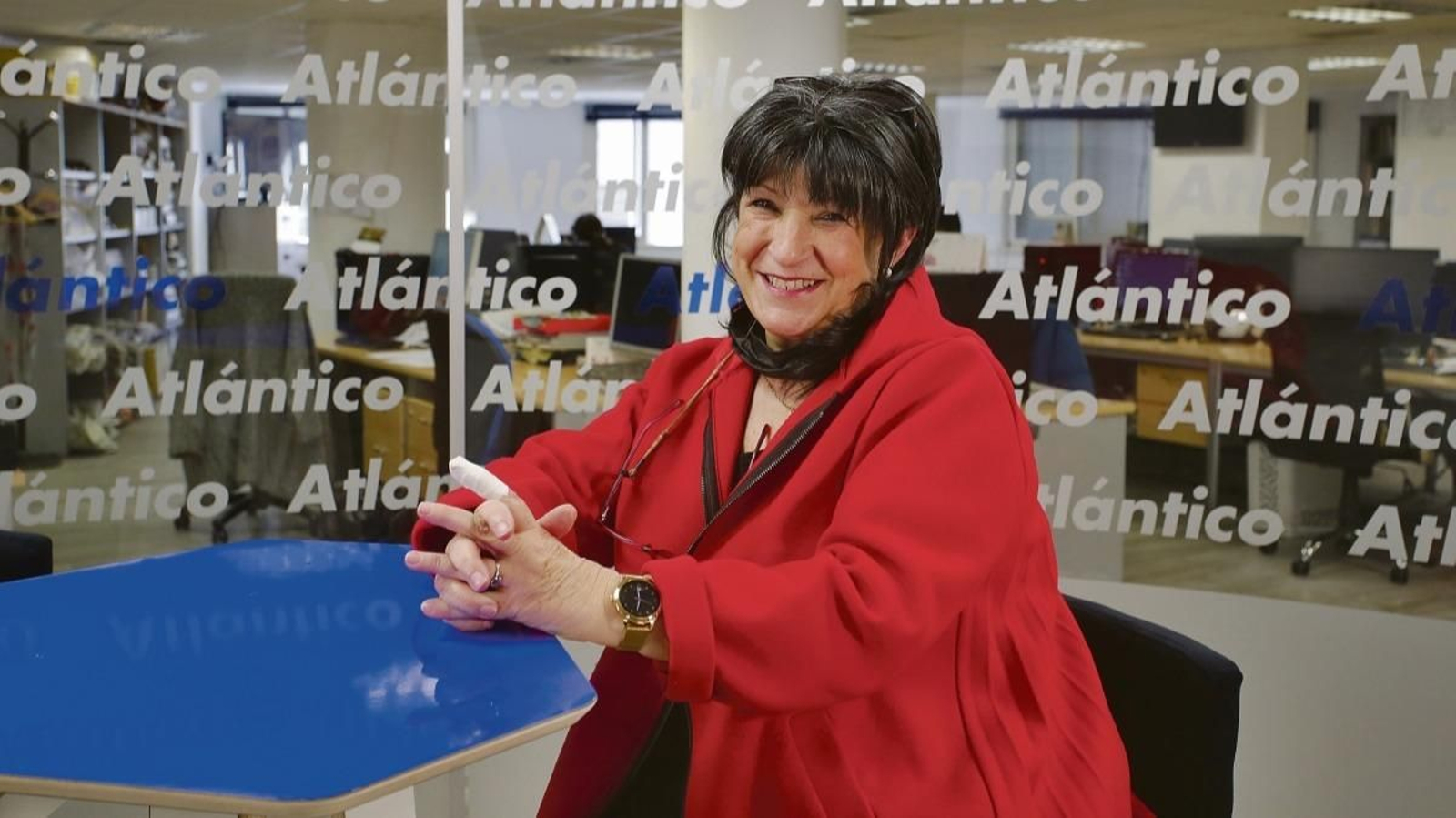 Ana Pérez en el set de Atlántico TV.