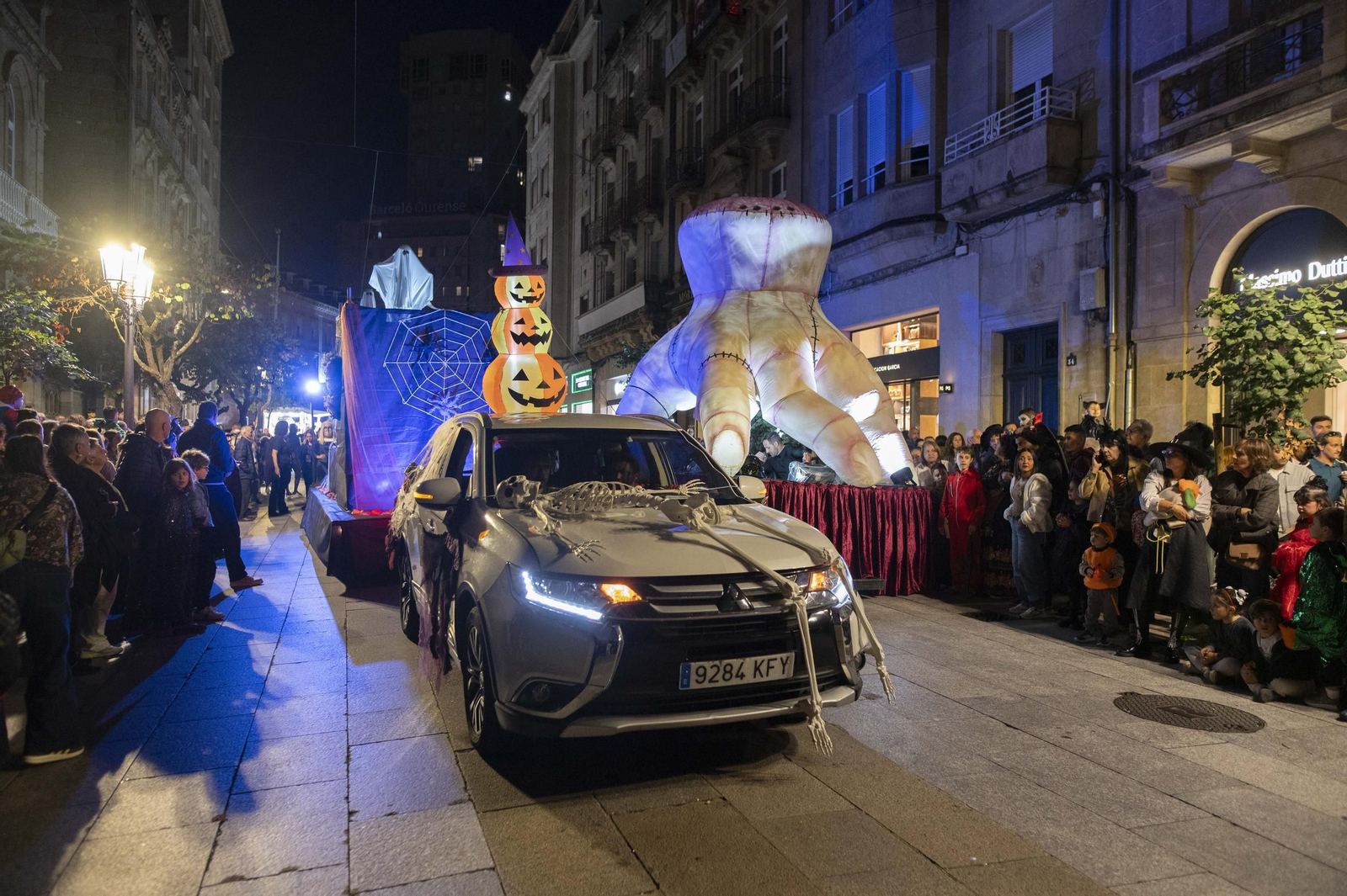 Galería | Ourense se transforma en una ciudad de miedo para celebrar Samaín