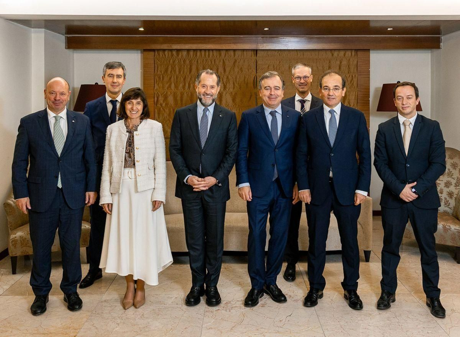 Los equipos directivos de Abanca y Eurobic.