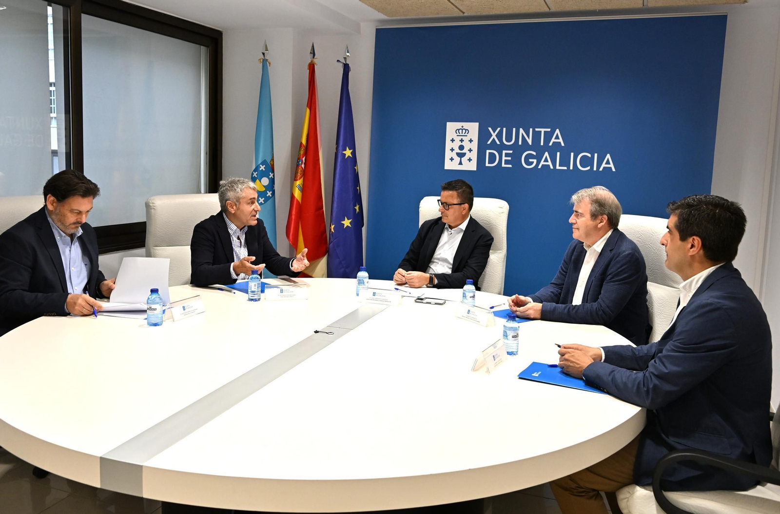 Reunión del conselleiro de Emprego y el secretario xeral de Emigración con el cónsul honorario de México en Galicia