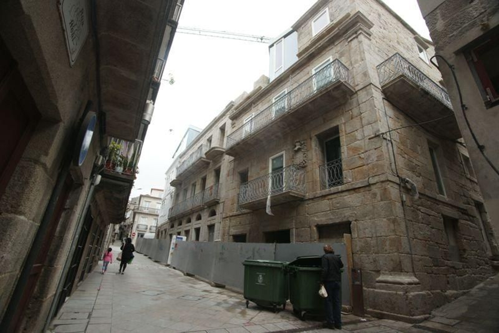 Fachada de la Casa de López Araújo, edificada en 1763 y que desde 1821 a 1823 fue la sede de la provincia de Vigo, una distinción que fue derogada ese año.