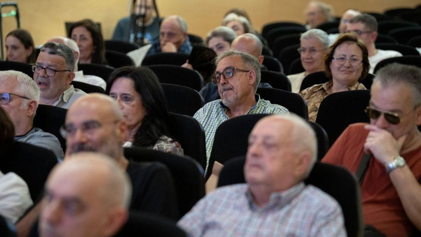 Parte del público asistente a la ponencia celebrado en el Centro Cultural Marcos Valcárcel.
