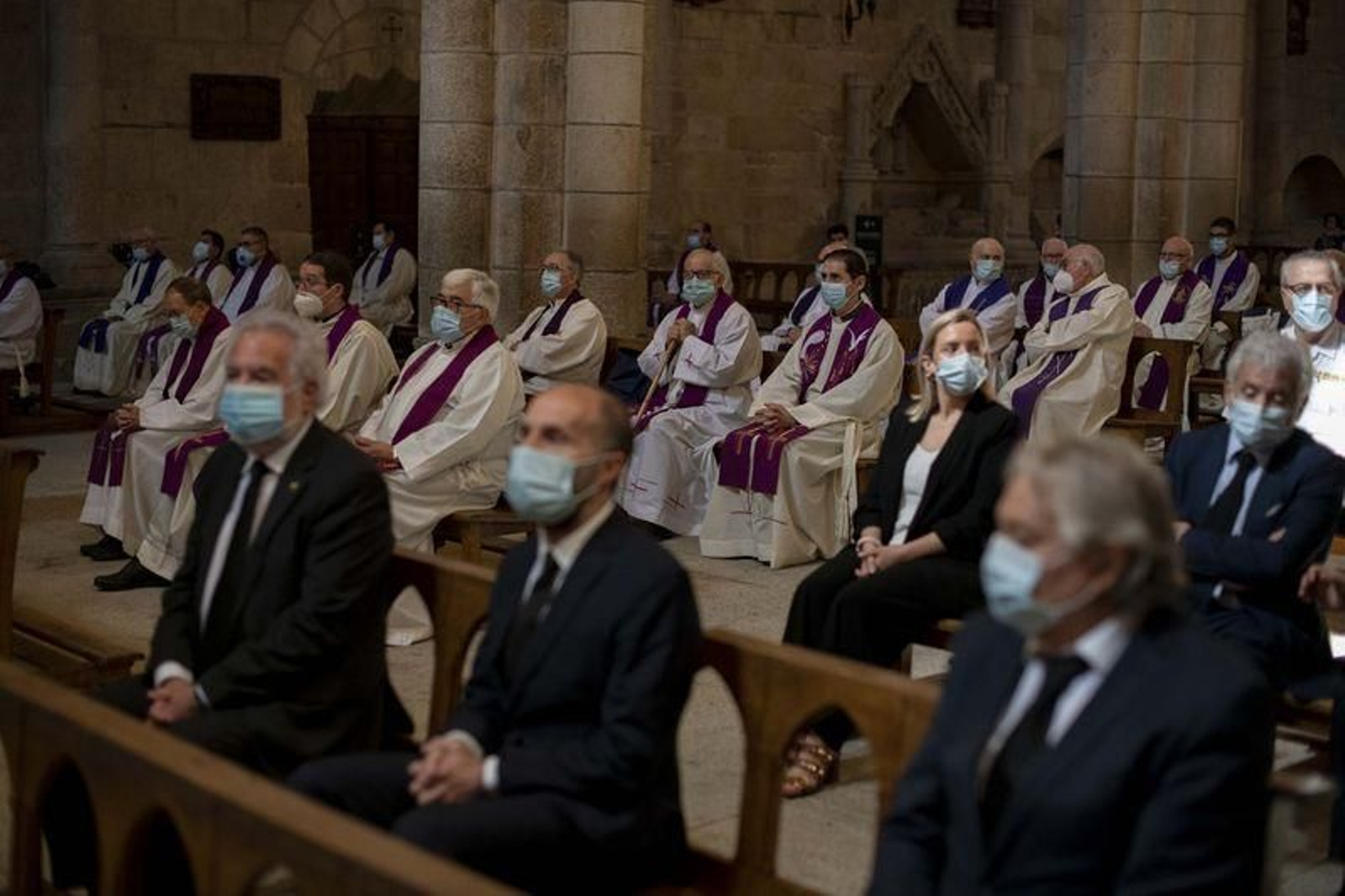La Catedral de Ourense acoge el funeral en memoria de las víctimas mortales del covid // FOTO: Xesús Fariñas