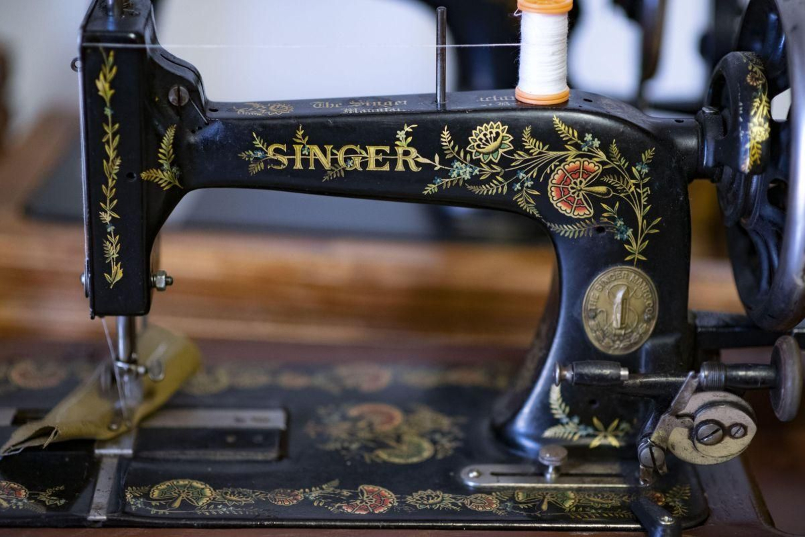 Galería | El placer de coser en una hermosa y cuidada máquina