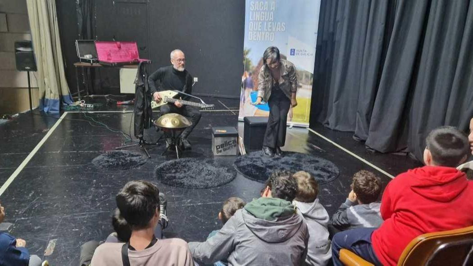 Espectáculo familiar de Vero Rilo en 2025 con motivo del Día do Libro Infantil.