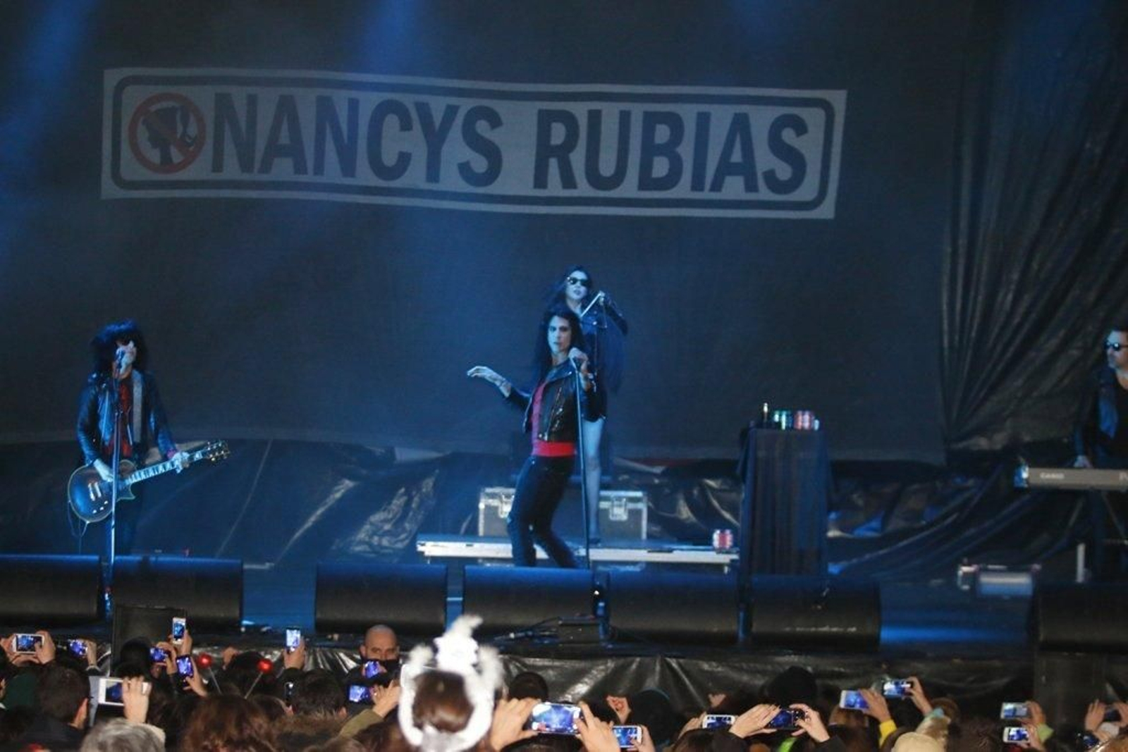 Mario Vaquerizo y las Nancys Rubias 01