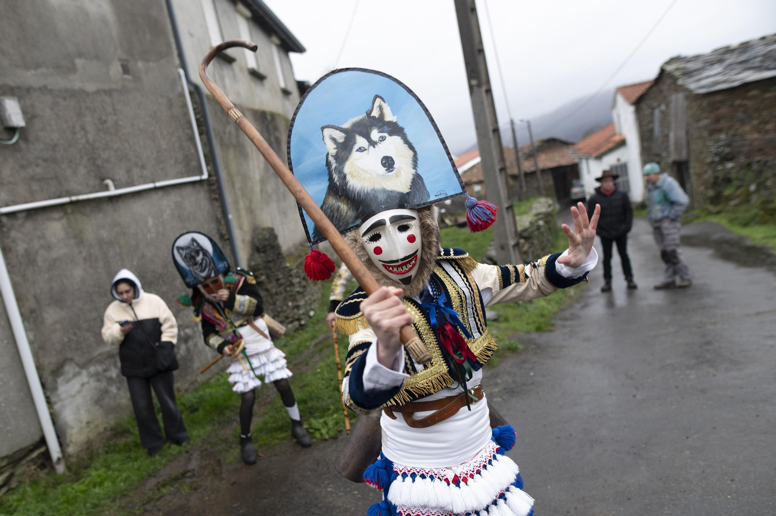 Galería | Los Felos llevan sus trastadas y travesuras a la sierra de Maceda