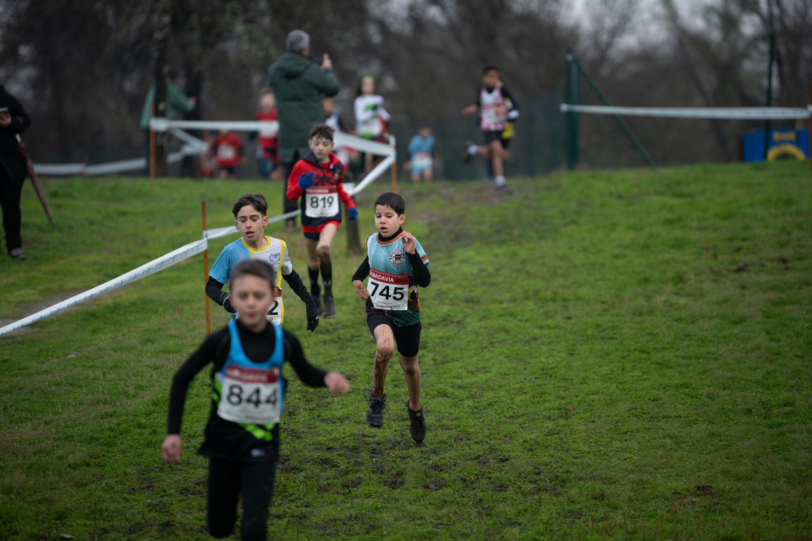 Galería | El Cross gallego disfruta en Ribadavia