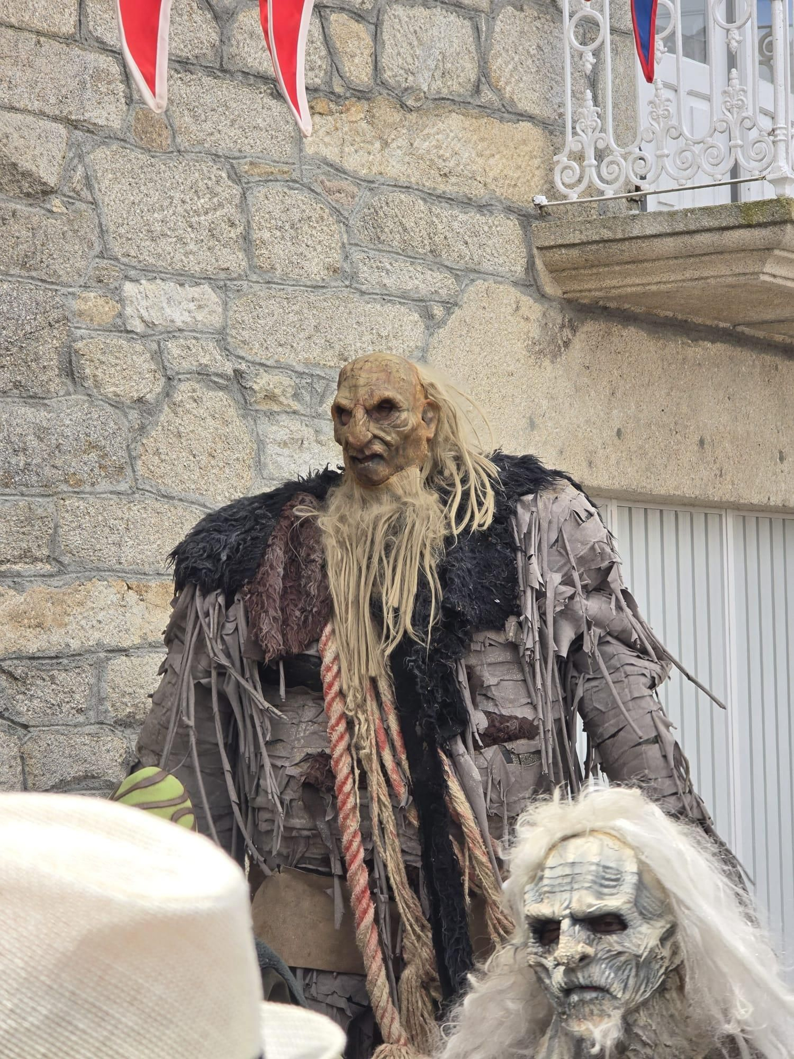 Galería | Manzaneda viaja al pasado con el éxito de su primera feria medieval