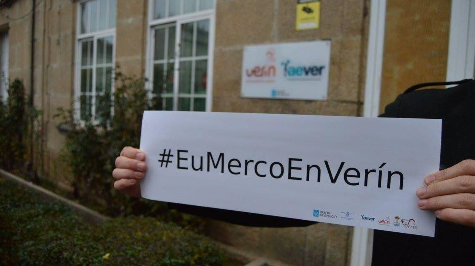 Campaña a favor del comercio local de Verín.