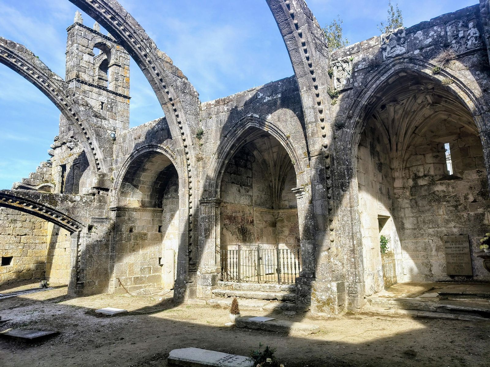 El cementerio de Santa Mariña de Dozo en Cambados.