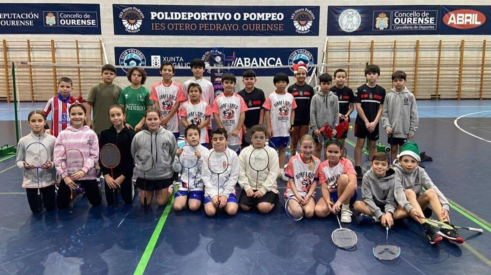 El grupo de deportistas en las categorías más jóvenes, la benjamín y la alevín. | Foto: Club Athlos