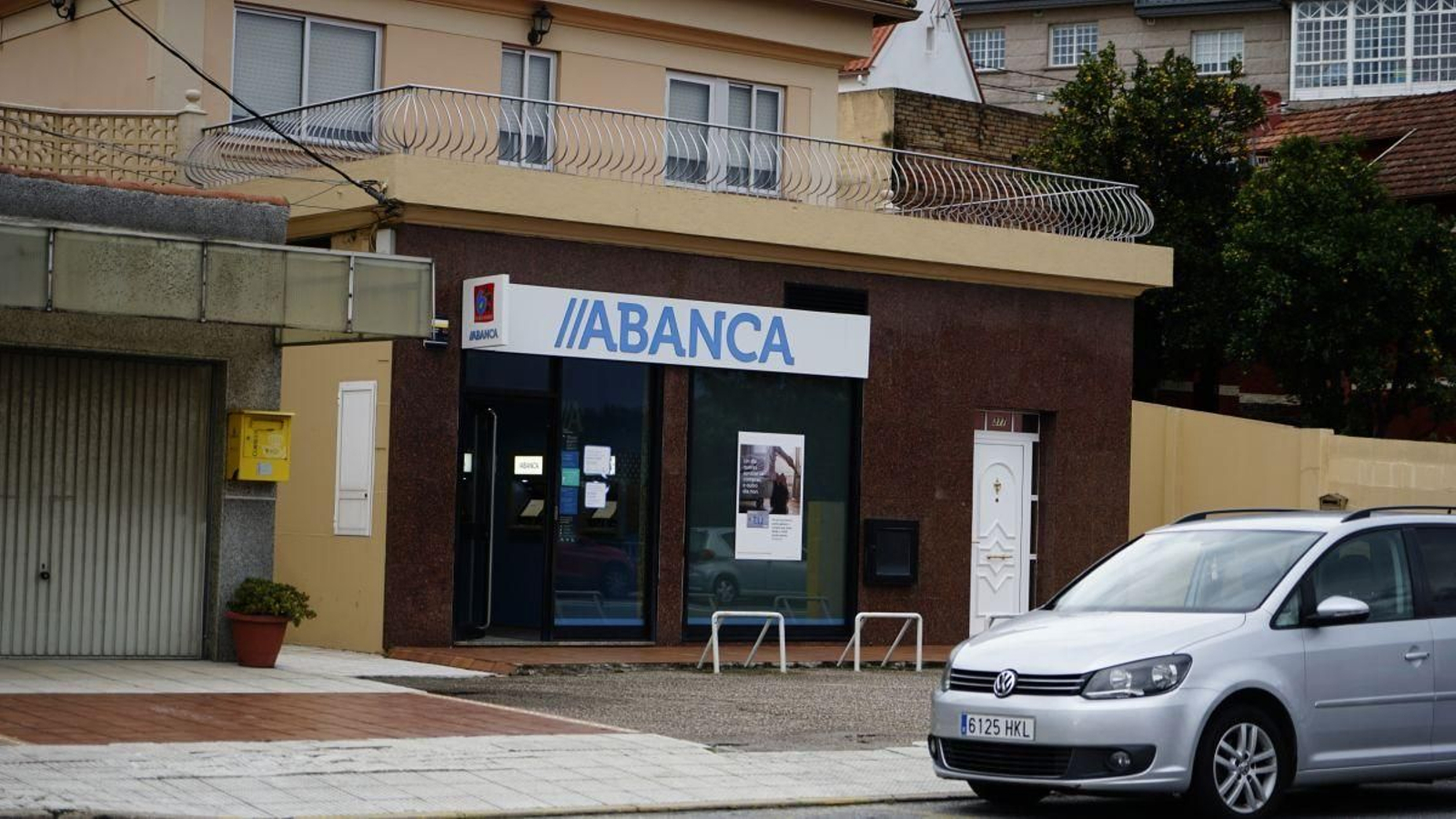 La entidad situada en avenida del Aeropuerto sufrió ayer un atraco a última hora de la mañana.