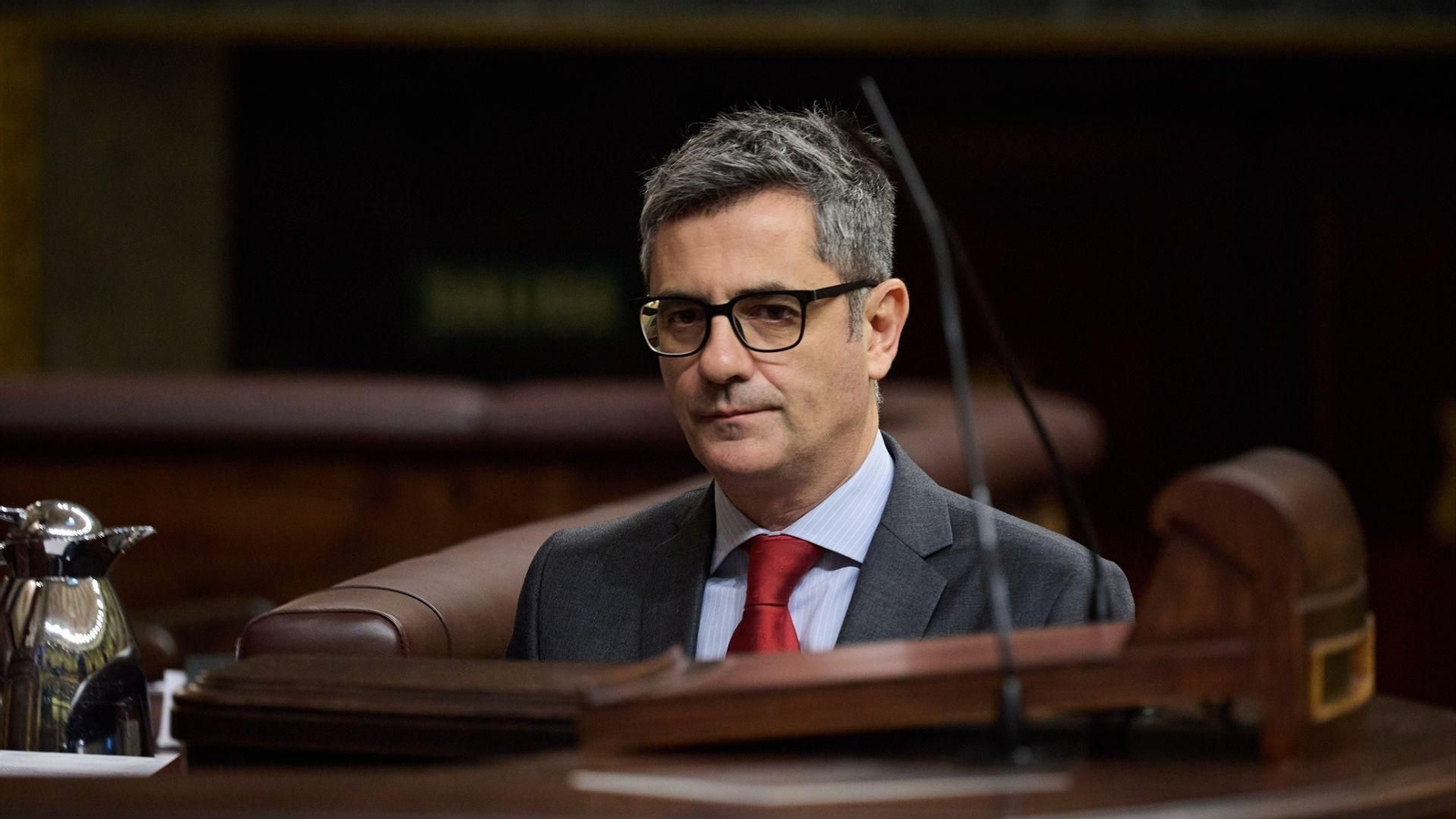 El ministro de la Presidencia, Relaciones con las Cortes y Justicia, Félix Bolaños, interviene durante una sesión plenaria en el Congreso.