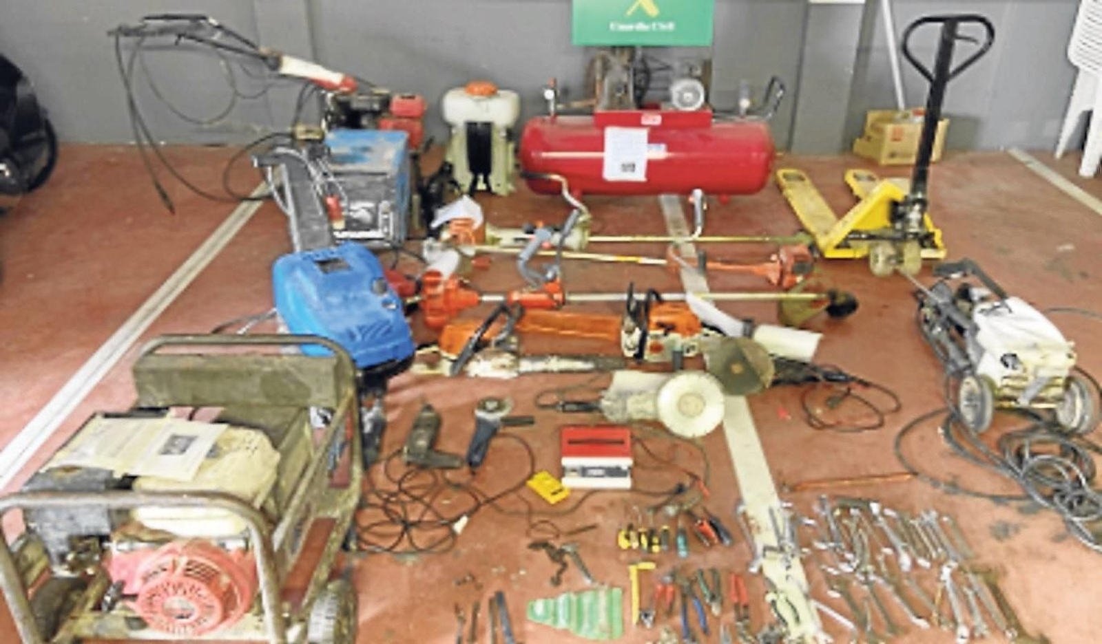Material intervenido el pasado el pasado día 12 en una operación contra los robos maquinaria en Xinzo.