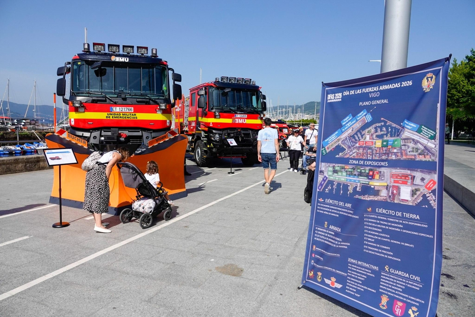 Galería | Comienza la programación del Día de las Fuerzas Armadas en Vigo