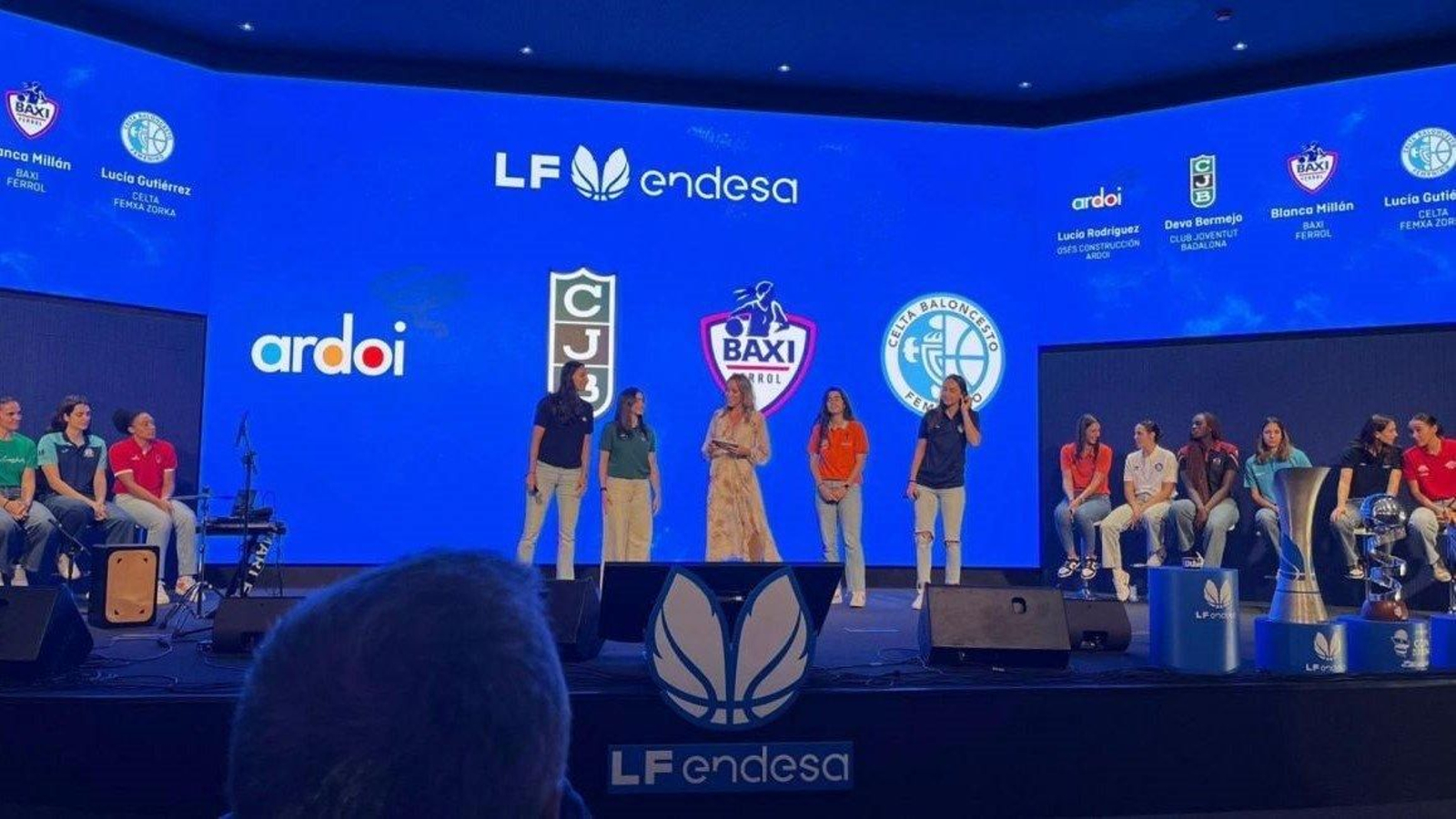 El Celta Femxa Zorka acudió a la presentación de la Liga Femenina 1.