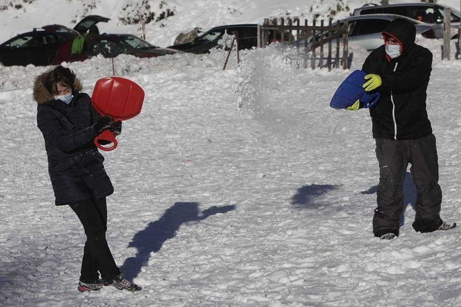 La nieve, protagonista de la jornada en Manzaneda // FOTO: MIGUEL ÁNGEL