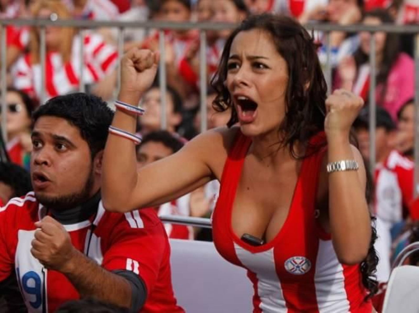 Larissa Riquelme se desnuda por Paraguay