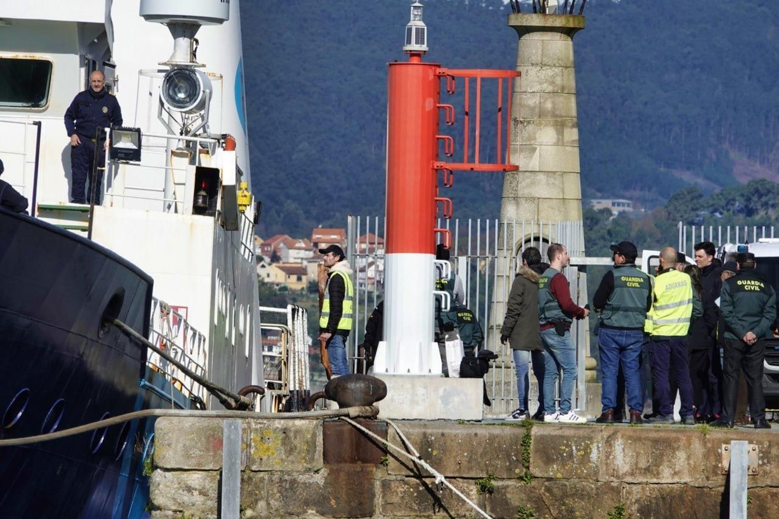 Llegada a Vigo del 'Petrel'.