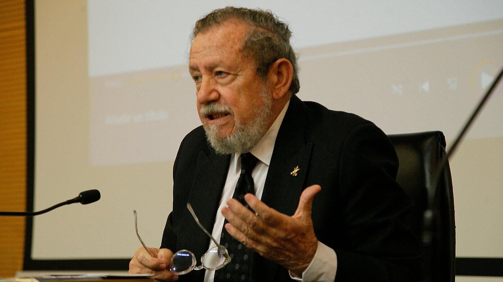 Rafael Dávila, durante el Foro La Región (Foto: Miguel Ángel).