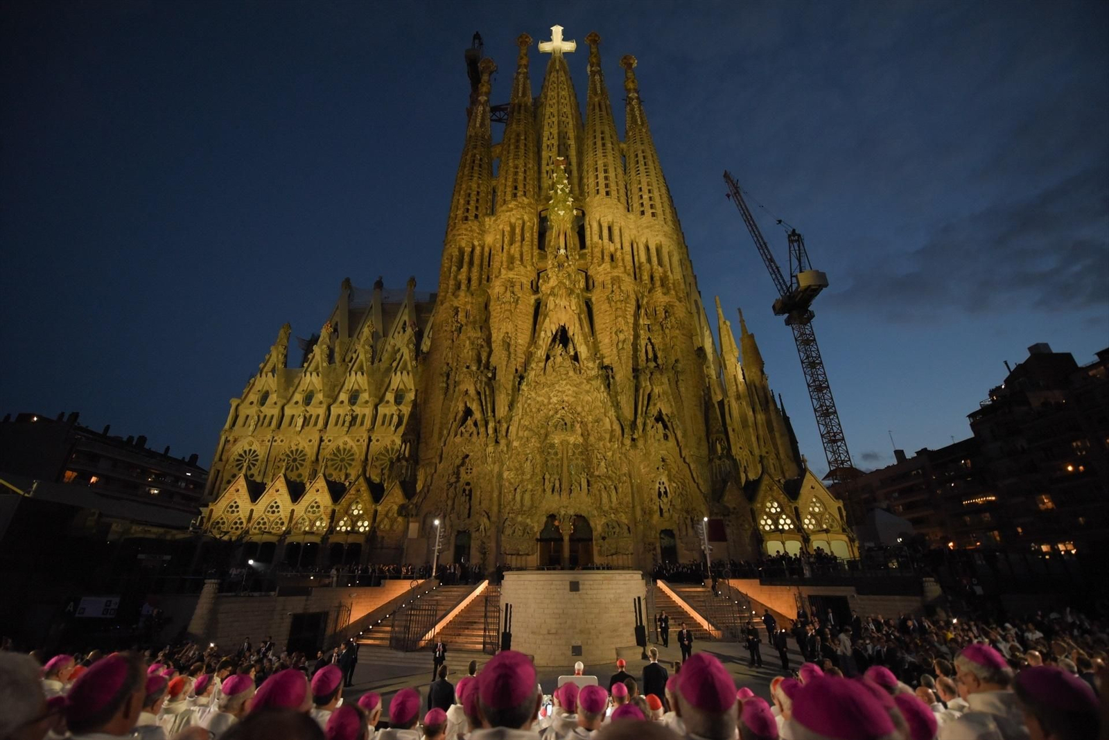 Galería | El papa León XIV se despide de Barcelona: misa y bendición en la Sagrada Familia