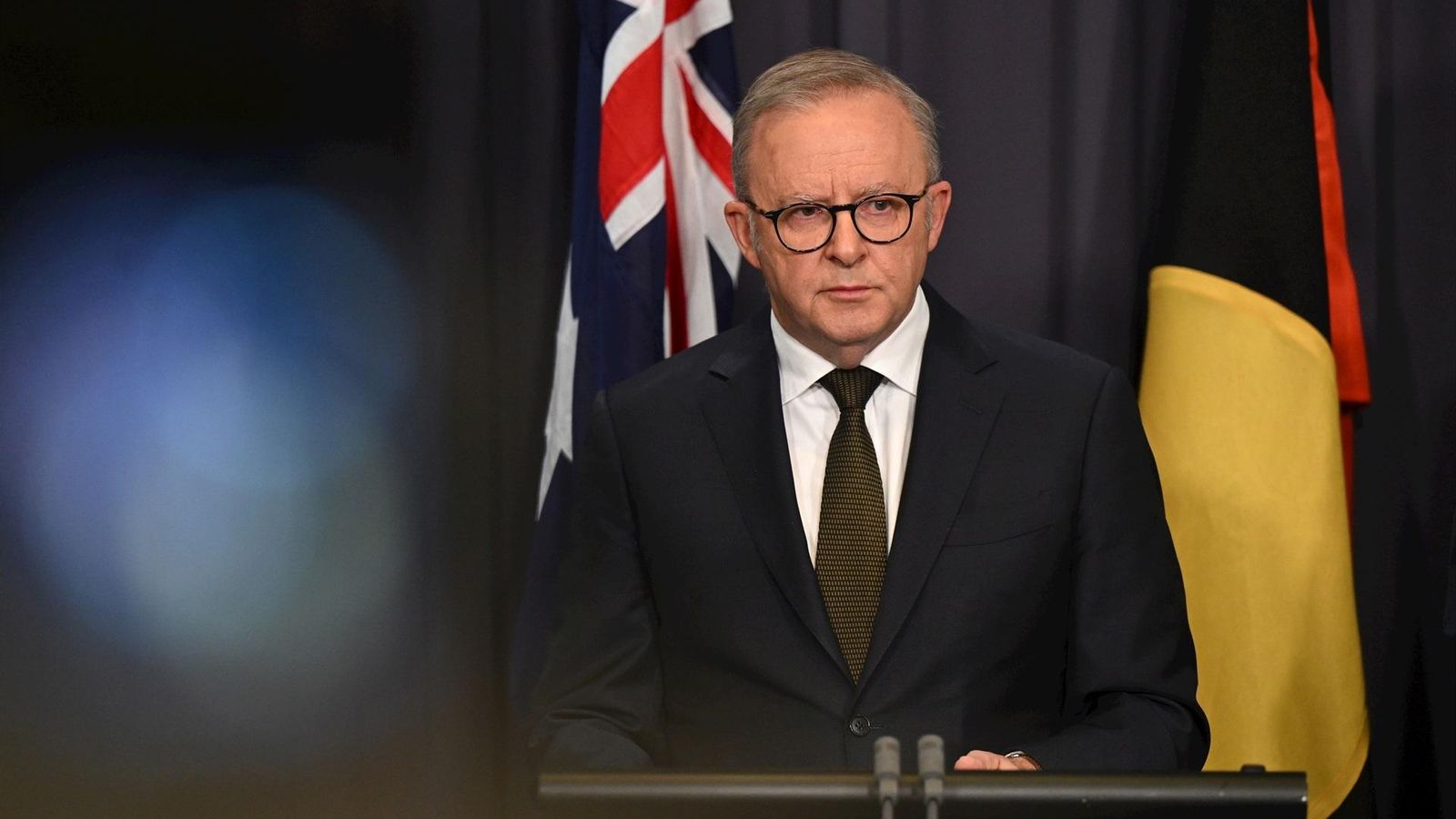 El primer ministro de Australia comparece tras el tiroteo en la playa