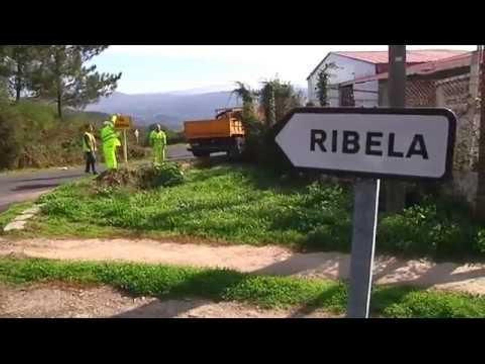 Problemas con un camión, en Coles