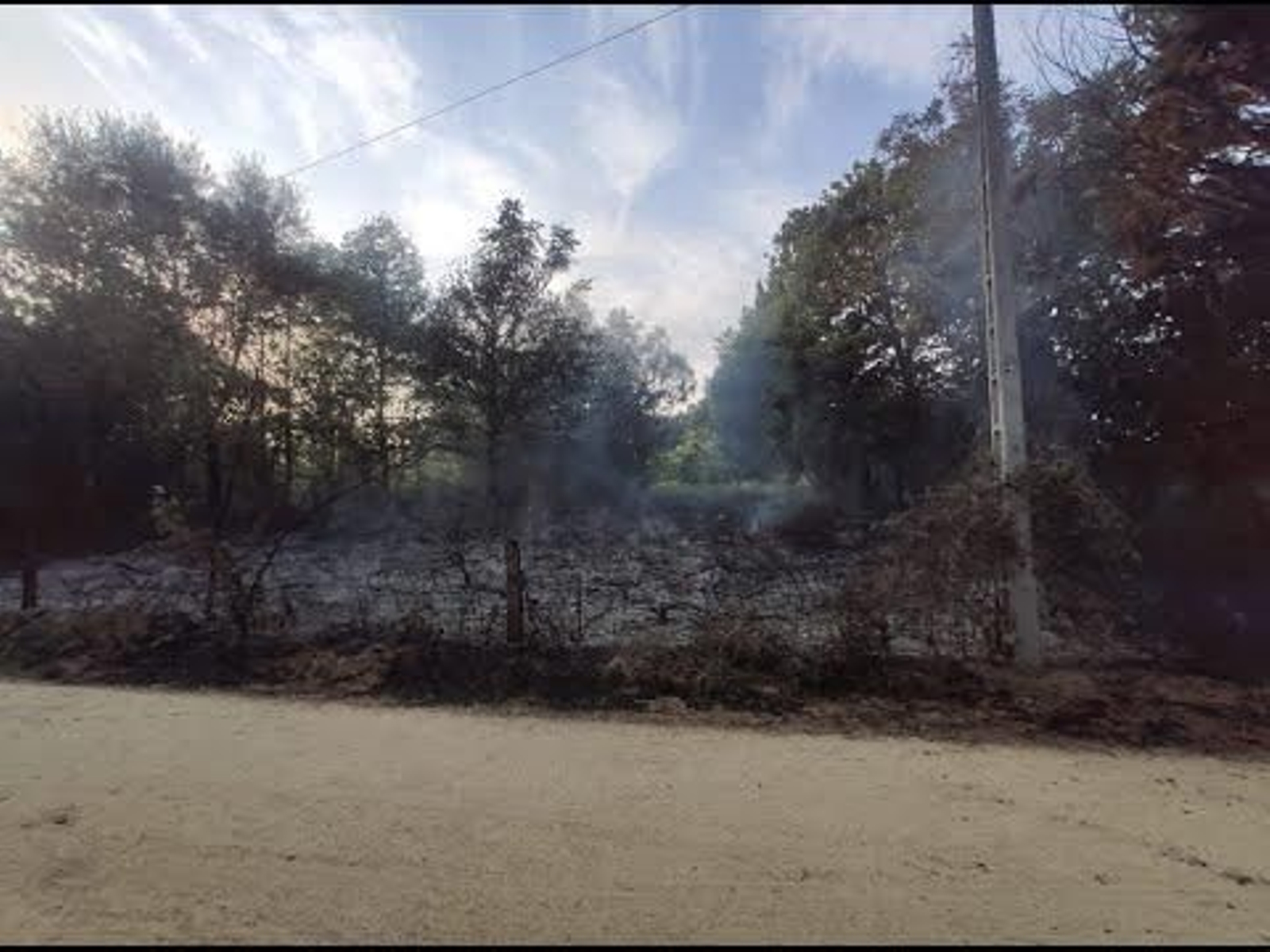 Lector denuncia | Prenden fuego en el entorno de Oira