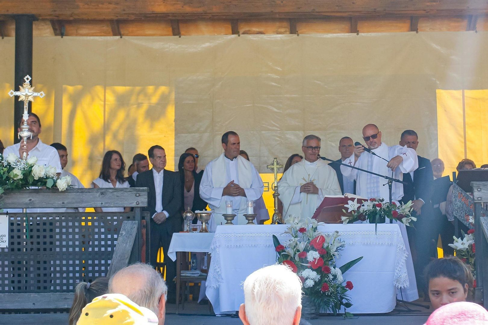 Misa en la romería de San Roque.