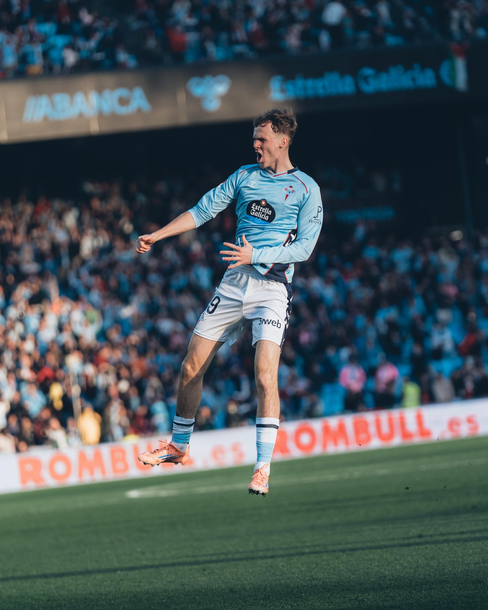 Williot Swedberg celebra su gol contra el Athletic, justo tras su doblete en el Bernabéu.