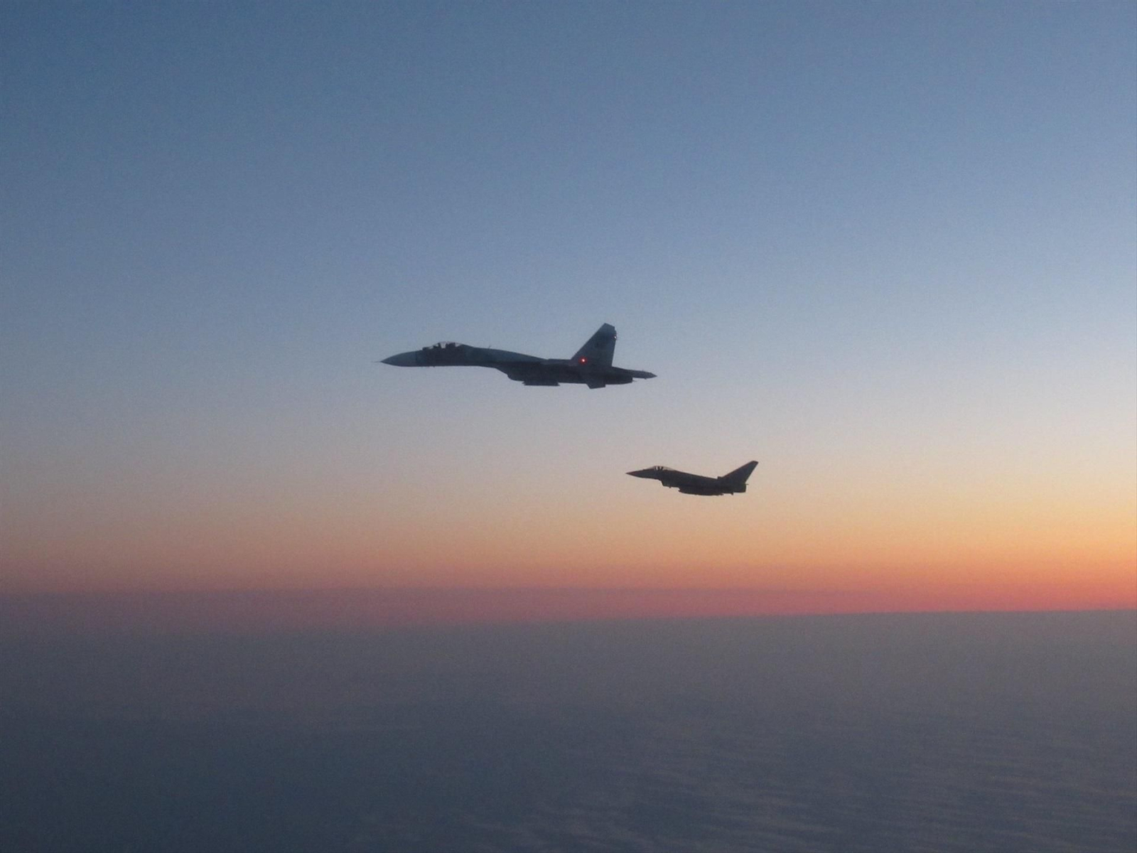 Cazas finlandeses y suecos detectan aviones de combate de Rusia sobre el mar Báltico