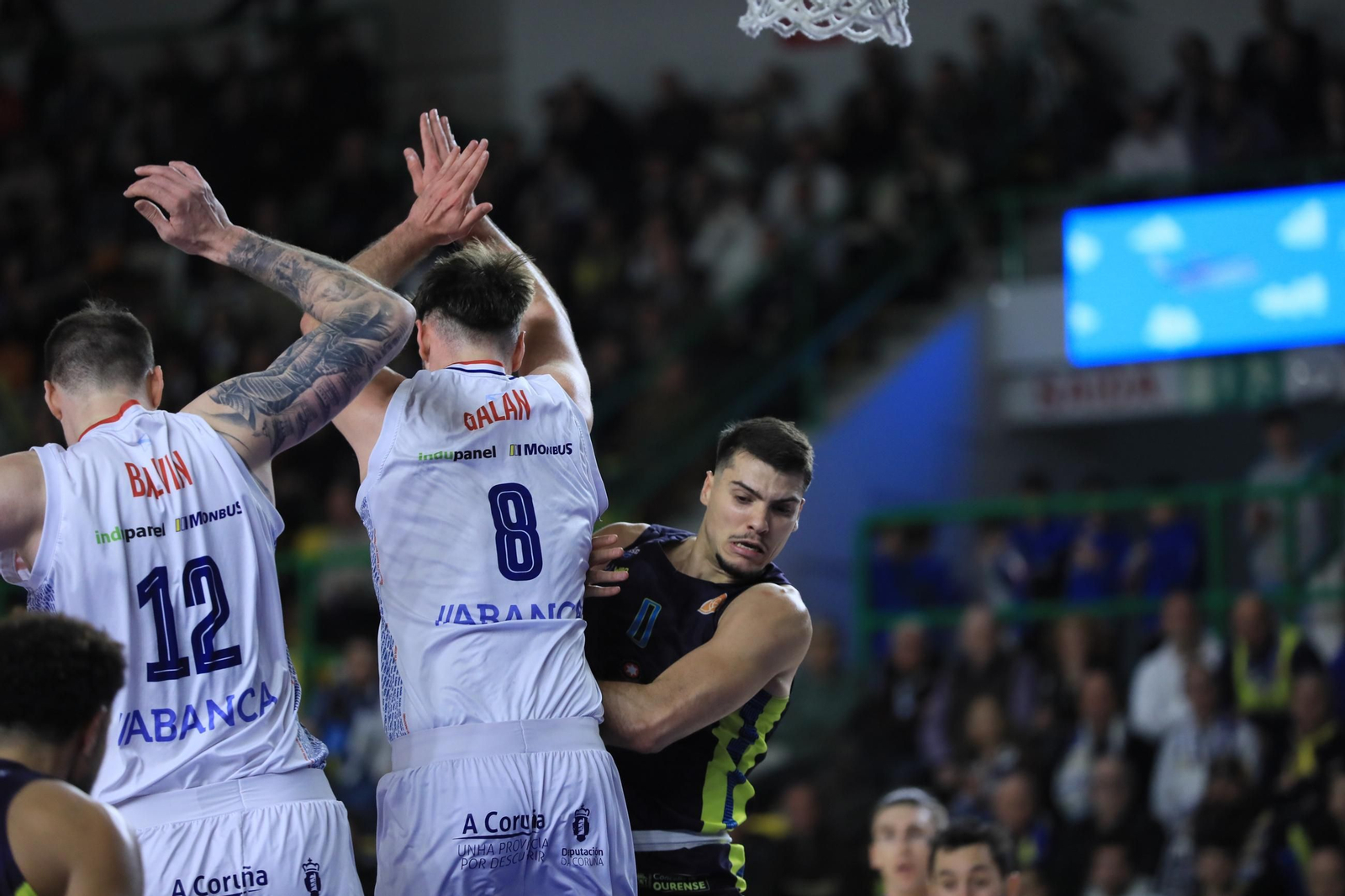 Galería | El Pazo, a reventar para el derbi COB-Obradoiro