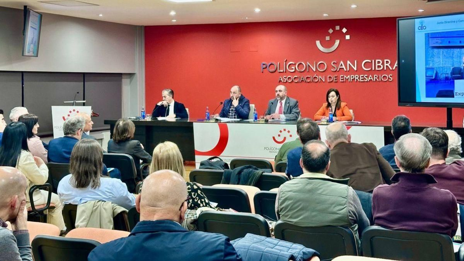 Reunión de la CEO, ayer en San Cibrao.