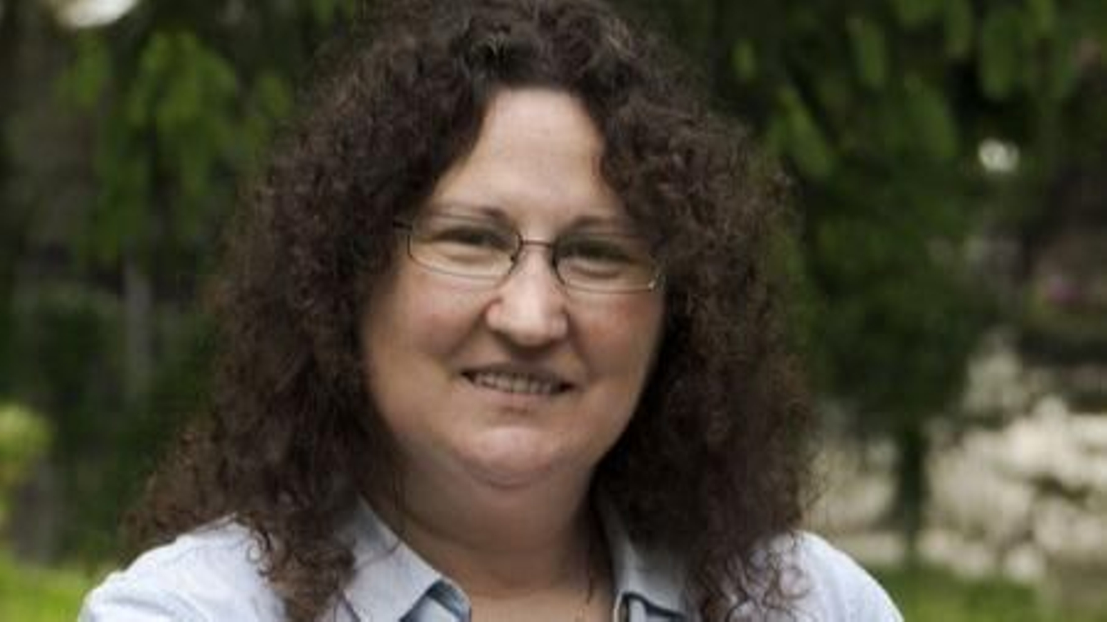 Guadalupe Ordóñez Torres, con su Premio de Fundación 'Esplai'.